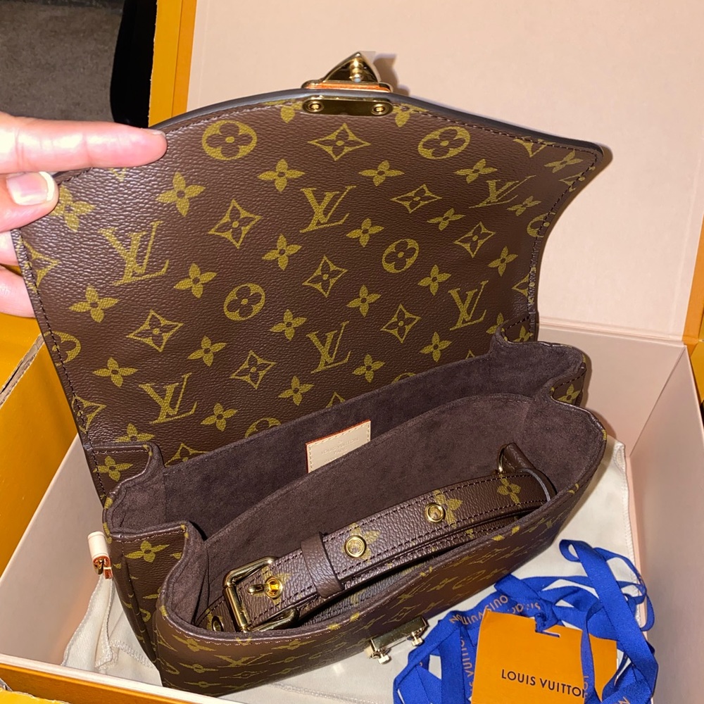 LV Pochette Métis - Picture 9 of 15